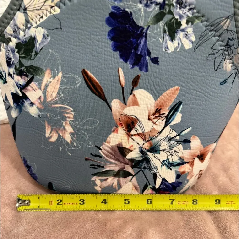 BUILT Gourmet Getaway Lunch Bag Lush Flower Insulated Neoprene Reusable Washable